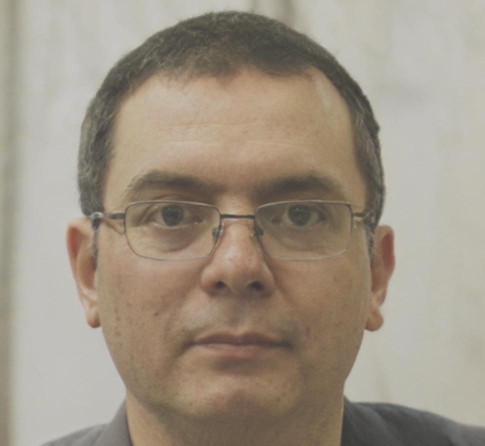 Portret Radu Ionescu, Senior Trainer Analiză Financiară